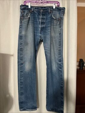 Levi's Faded Blue Straight-Leg Men’s Jeans